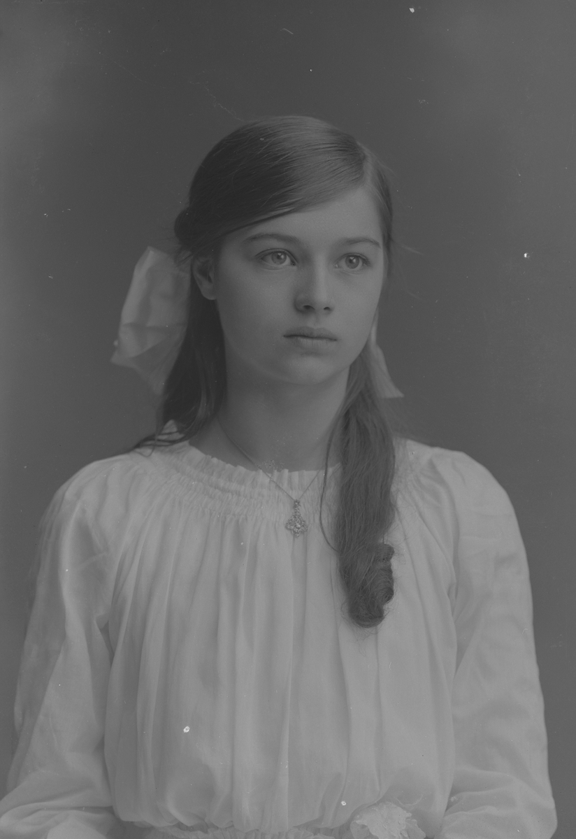 Ella Karlsson, Södra Kansligatan 20, Gävle