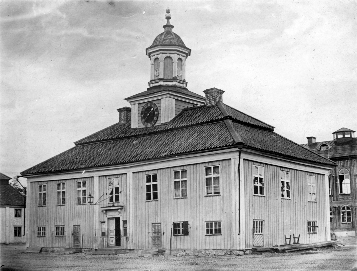 Gamla Rådhuset, 1876.Byggt 1690, rivet 1877.)