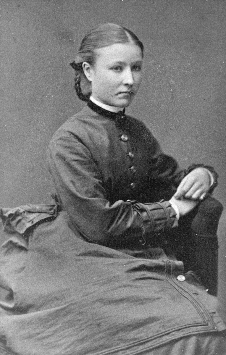 Leontine Lennartsson, 1870-80 tal.