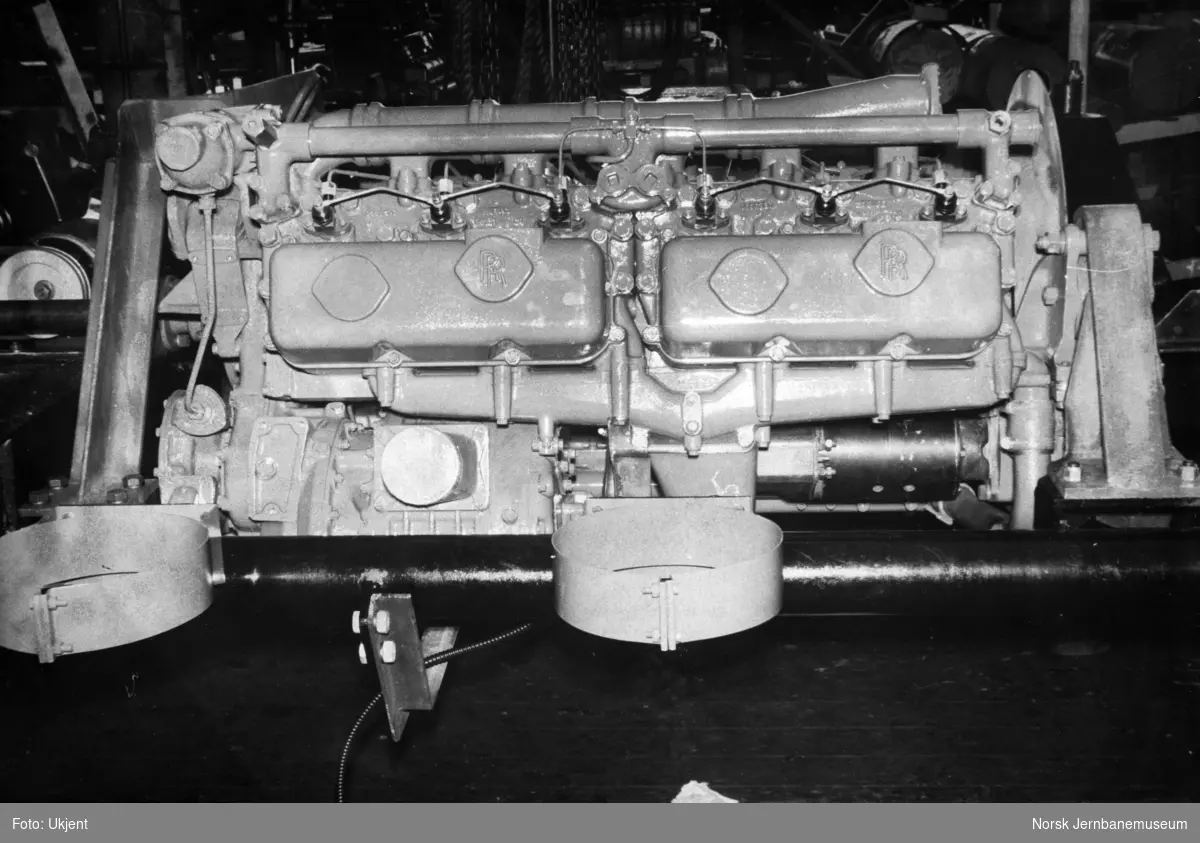 Motorvogn type 86 og 91 - Rolls Royce-dieselmotor modell C6SFLH