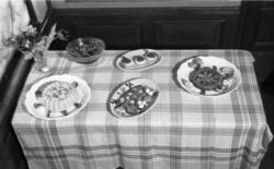 Kostholdsmessa i 1936, ulike retter.