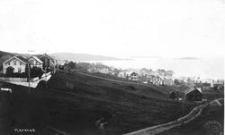 Postkort med motiv fra Harstadgårdsbakken.