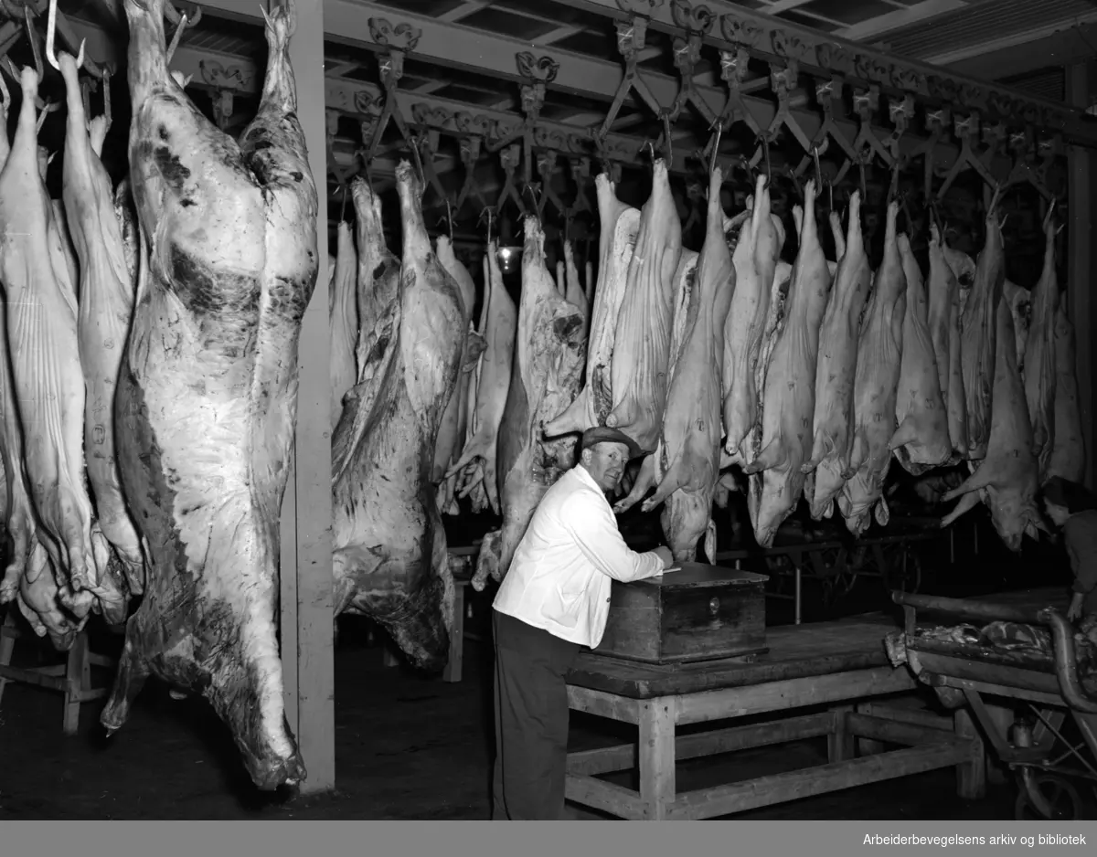 Kjøtthallen på Grønland, Desember 1949.