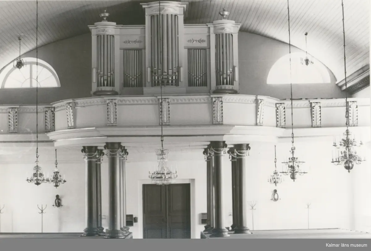 Orgelläktaren i Mörlunda kyrka.