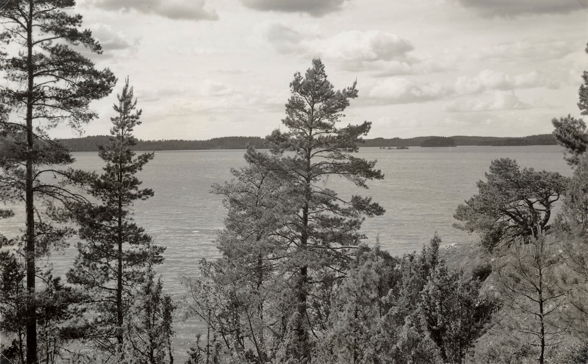 Möjligen sjön Vindommen i Skedshult.