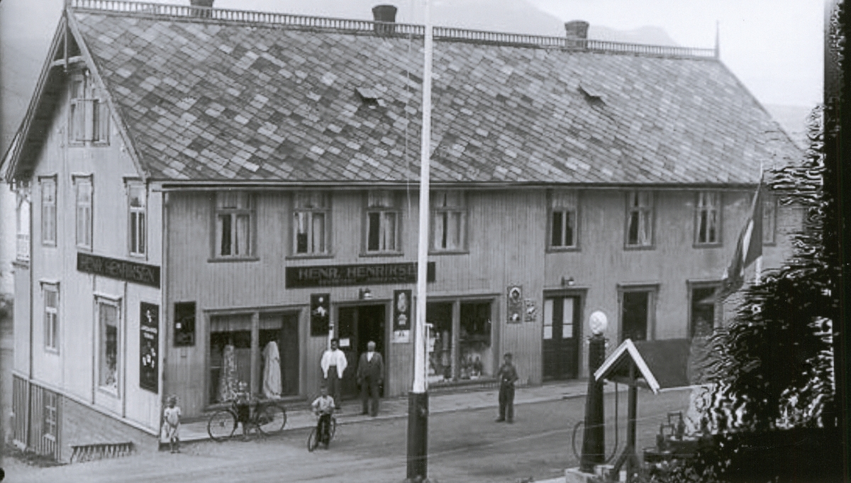 Henriksen-gården på Sjøvegan.