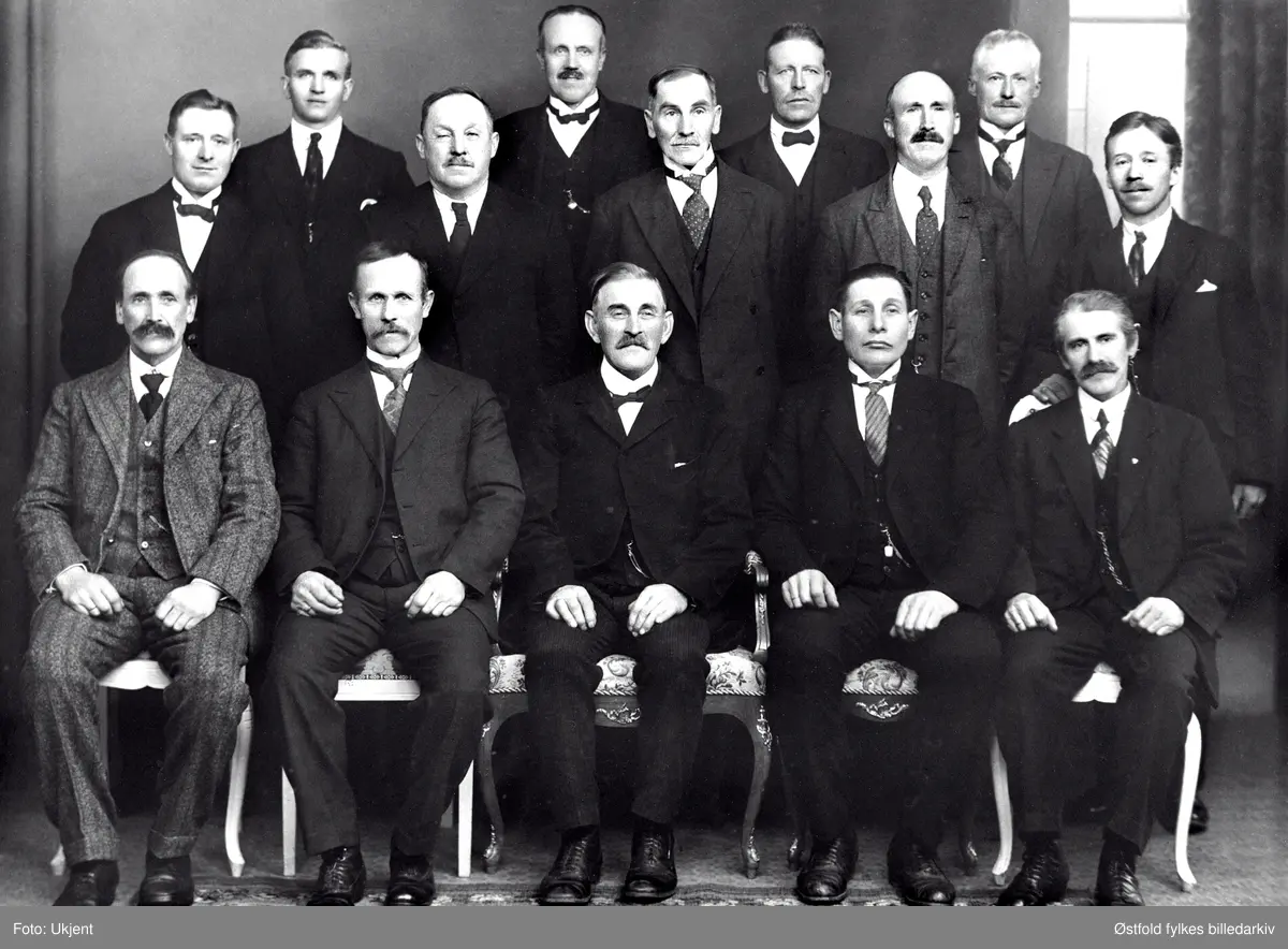 Medlemmer av Varteig herredstyre fra 1946 til 1947. Ordfører er Peder Mørkeseth. Liste med medlemmenes fødsels- og dødsår i dok.reg. Navneliste%