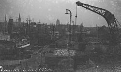 Havnebilde. Flere skip inne på verkstedområdet. Dunkerque. H