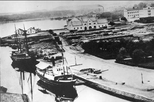 Jönköpings hamn omkr 1860. S/S Göta kanal, Esaias Tegnér. Förstoring 21 x31,5 cm finns.