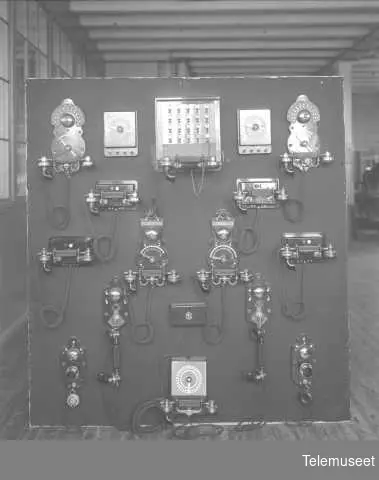 Telefonapparater, telefonsentraler, utstillinger, Verdensutstillingen Frogner nov 1914.  Elektrisk Bureau.