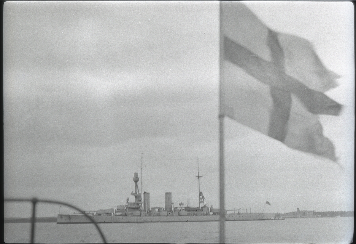 Pansarskeppet SVERIGE på Pampusfjärden 1 maj 1929