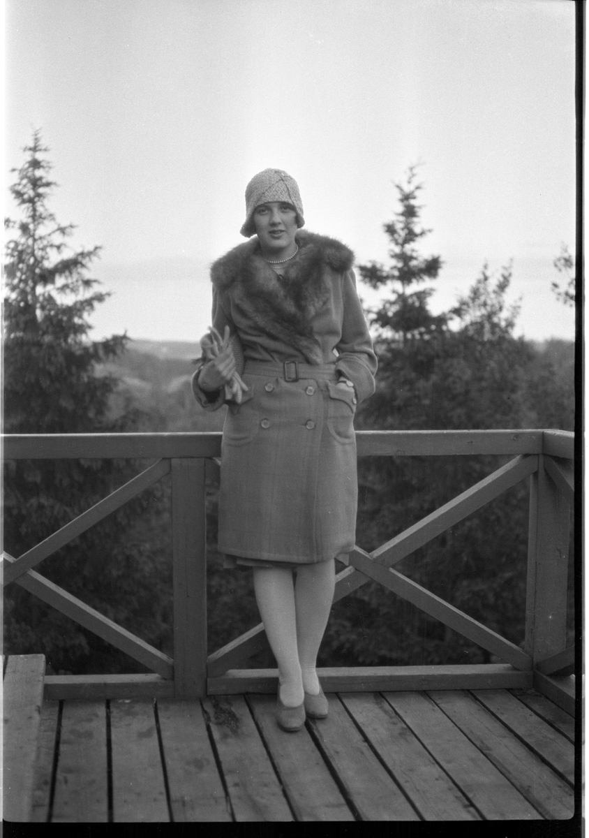 Porträtt av kvinna, av Berger omtalad som M.N, på Skansen 1929