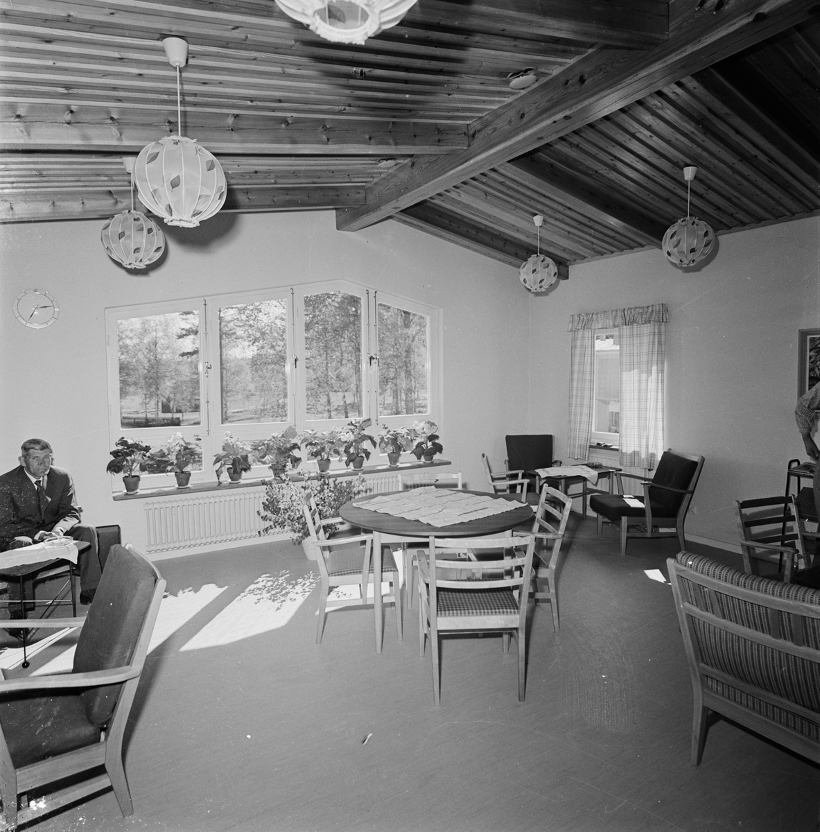 Dagrum på Östfora erkända alkoholistanstalt, Östfora, Järlåsa socken, Uppland 1956