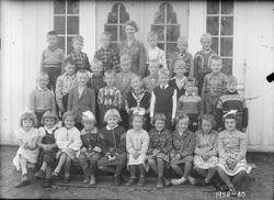 Skolebilde fra folkeskole. Nesheim skole.