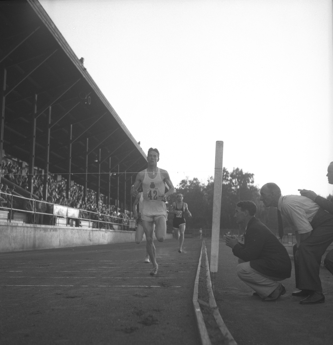 DM. I allmän idrott. (bl.a. löpning 2500 M) 1946.