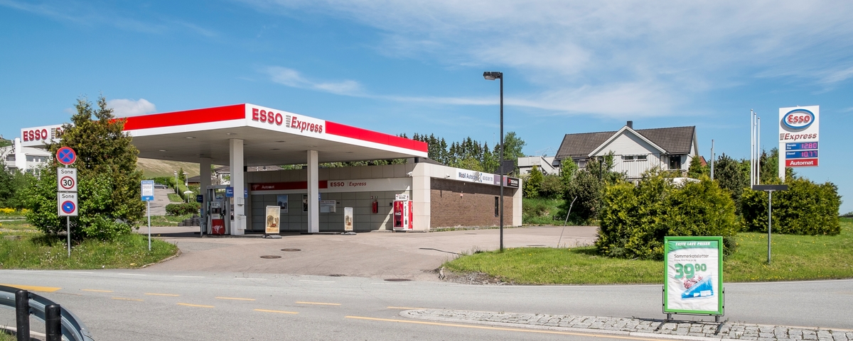Esso bensinstasjon Nedre Rælingsvei Fjerdingby Rælingen