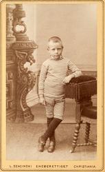 en av brødrene hennes Bilde fra Marie Knudtzon (1879-1966) s