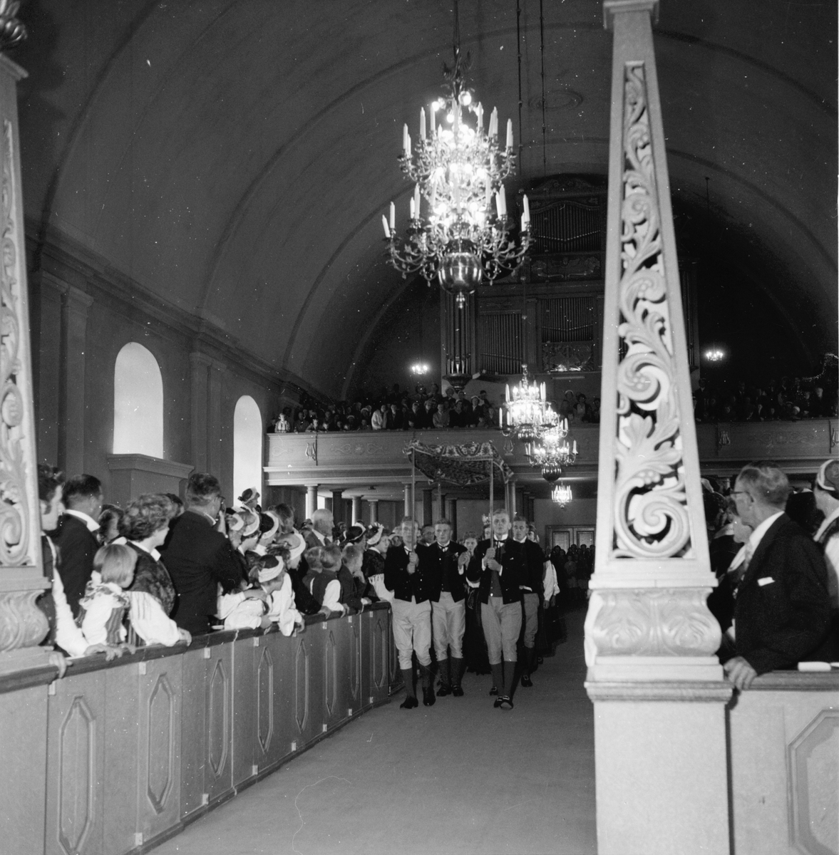 Bröllop mellan Bengt Olsson och Göhlin Ahlström, den 3/8 1958.