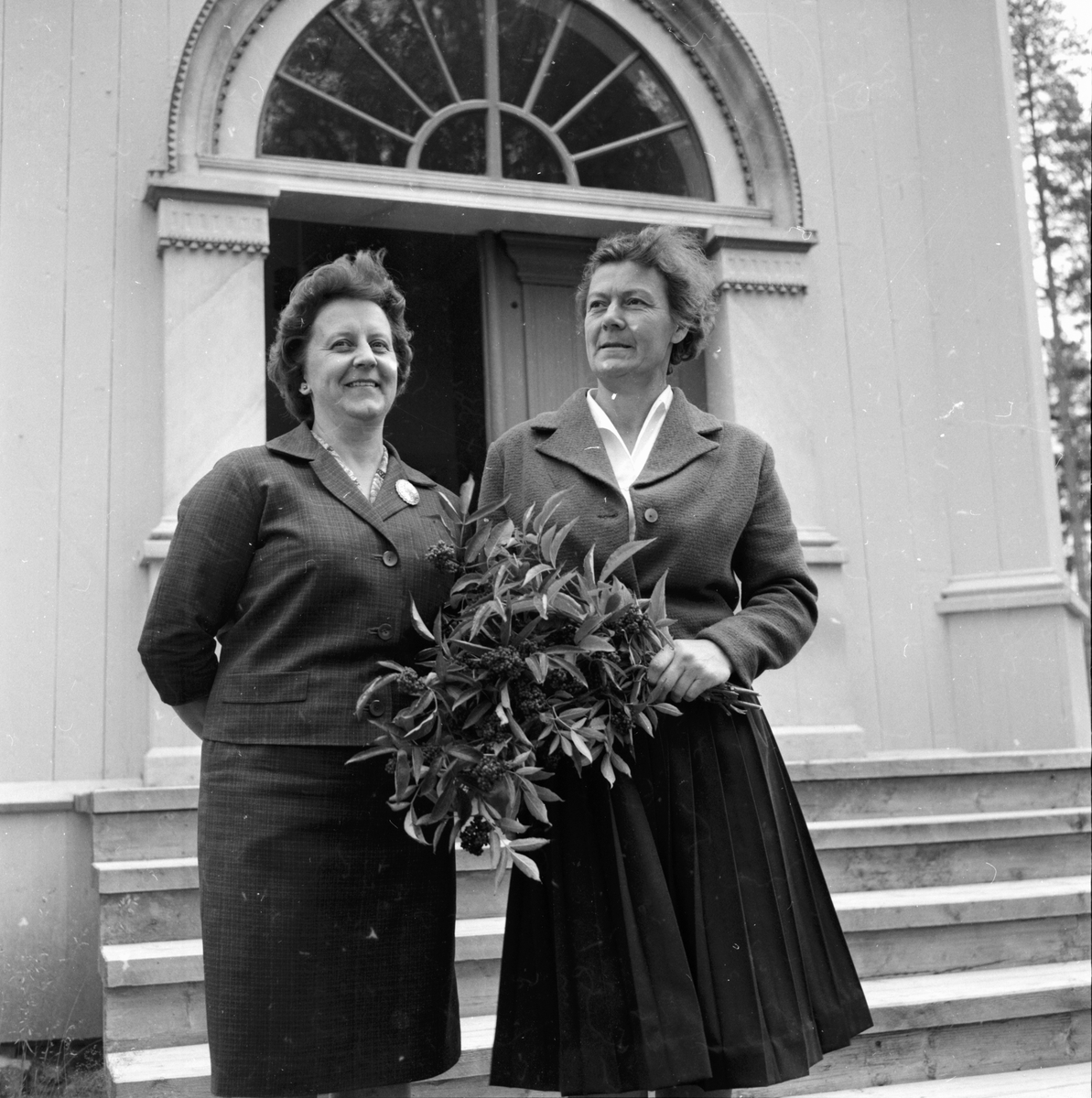 Visitation Annefors. Sonja Myrberg till höger och Elvy till vänster. 
19/9 1962