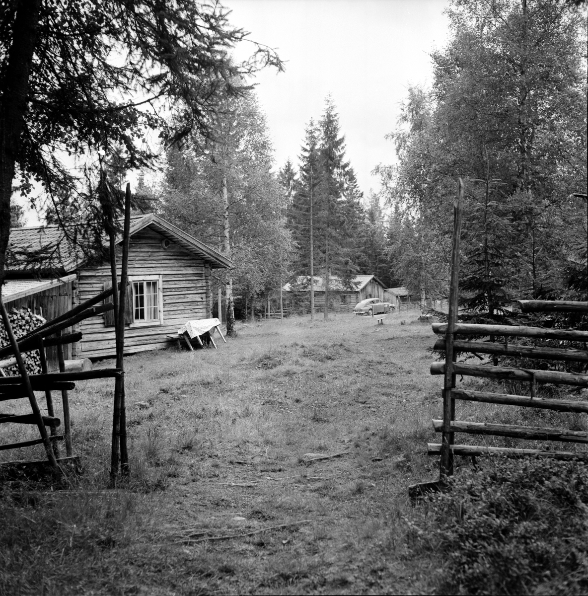 Möckelåsen, Arbrå,
Hos 92-åriga Bopigan Margareta Kallin,
2 Aug 1966