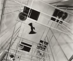 Utstillingsstand for emaljearbeider ved Triennalen i Milano 