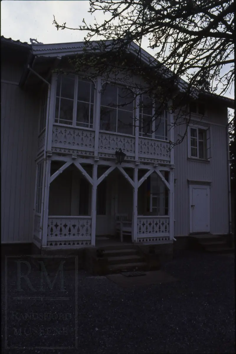 Foto med motiv fra Sveitservillaer og annen bebyggelse i Jevnaker, 1973.