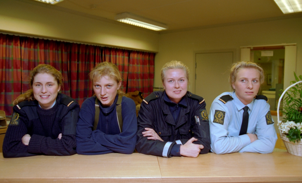 Gruppeportrett av politikvinner i Follo.
Fra venstre: Ann-Christin Fossen, Sidsel Mellerud, Marianne Onshus og Marianne Tesaker.