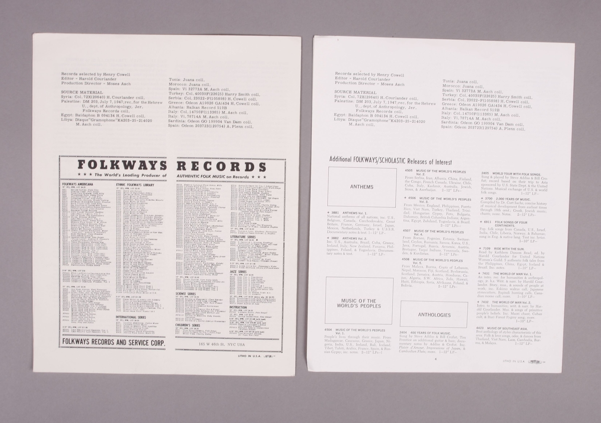 Grammofonplate i svart vinyl. Plata ligger i en papirlomme med plastfôr. Ligger ved også to hefter med beskrivelse av musikken (se bilde).
