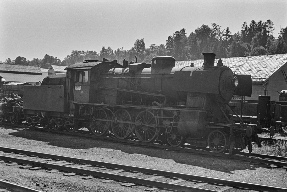 Hensatt damplokomotiv type 30c nr. 467 på Marienborg ved Trondheim.