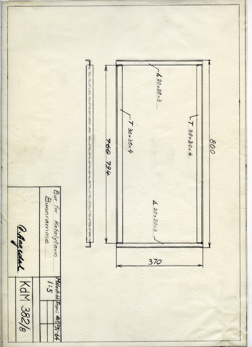Håndtegnet arbeidstegning til bunnramme til bur for katalytovn, Utarbeidet på Krossen i 1964. Tegningsnummer KdM 382/8.
