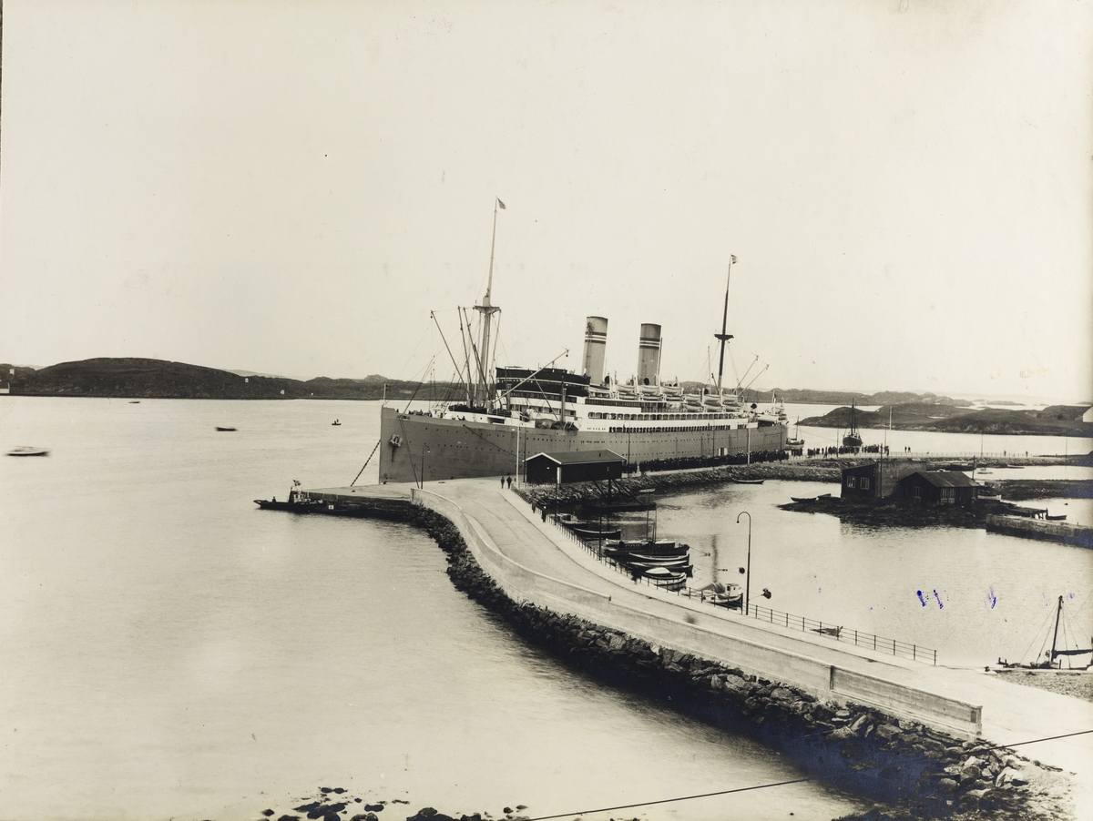 Risøy og Garpaskærskaien sett mot sydvest 1934. - Haugalandmuseet ...