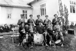 Musikkorps Idd, Halden. 
Fra venstre første rekke: Volfe Ja