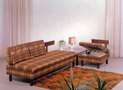 Sofa og stol. Liggemøbel.