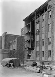 Bygningsskader etter eksplosjon ved I. C. Piene & Søn i Buvi