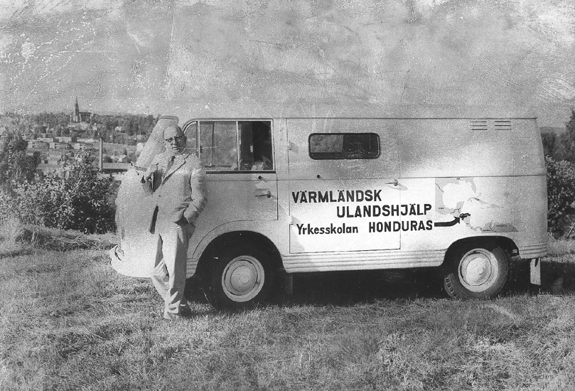 Honduras-bussen med insamlingsledare pastor Isidor Sundström.