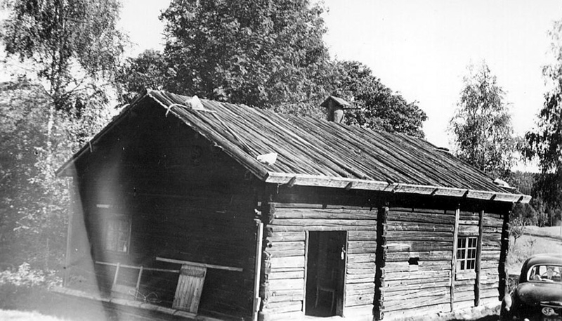 Rökstuga på Vitsands Hembygdsgård, flyttad från Edelaho i Mangen 1924.