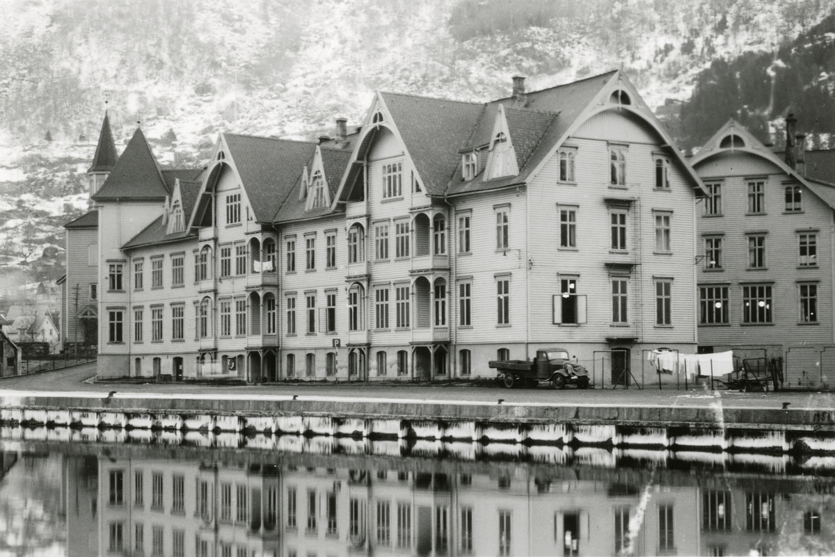 Gamle rådhuset i Odda, tidlegare Hotel Hardanger. 