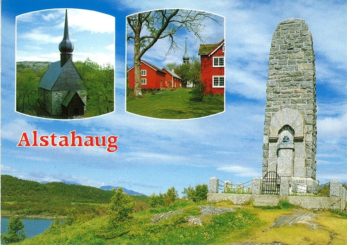 Ett hovedbilde og to små innfelte bilder. Hovedbilde viser bauta over Petter Dass på Alberhaugen på Alstahaug, sett fra sør. De små bildene viser henholdsvis Alstahaug kirke og Alstahaug prestegård sett fra sør.