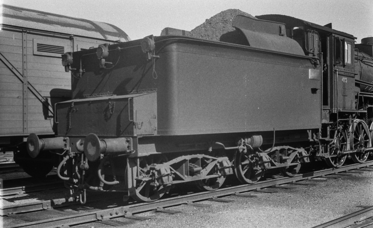 Damplokomotiv type 26c nr. 413  på Trondheim stasjon.