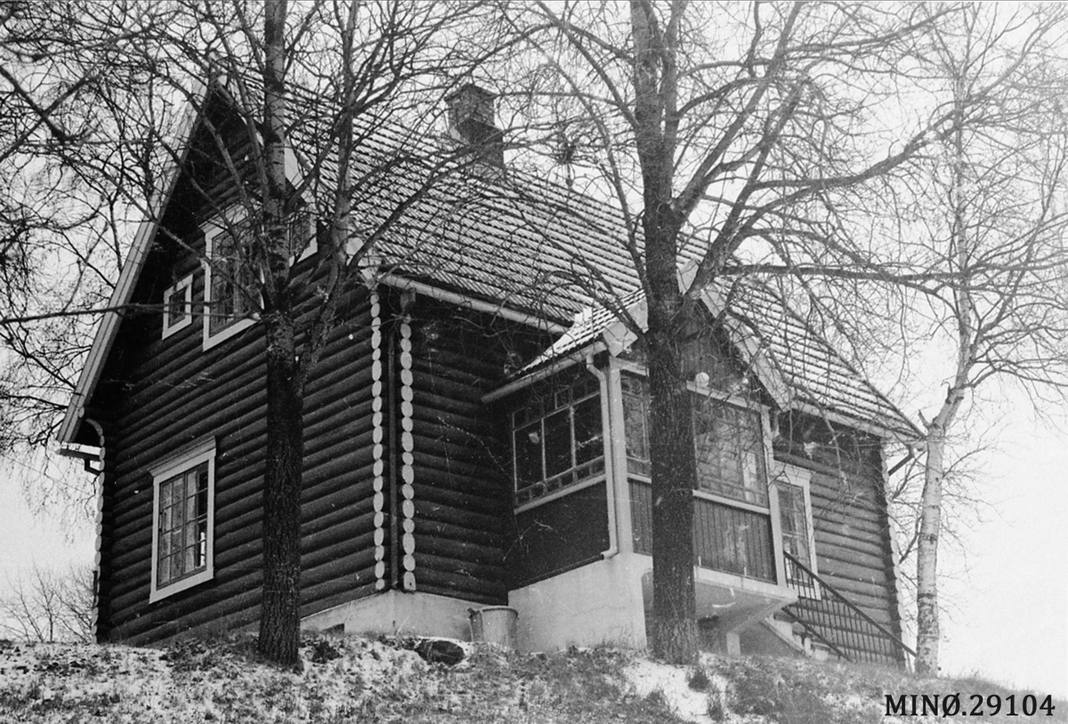 Bolighus. Kringsjå i Alvdal. Bygget av brødrene Gunnar og Nils Thoresen i 1921. 