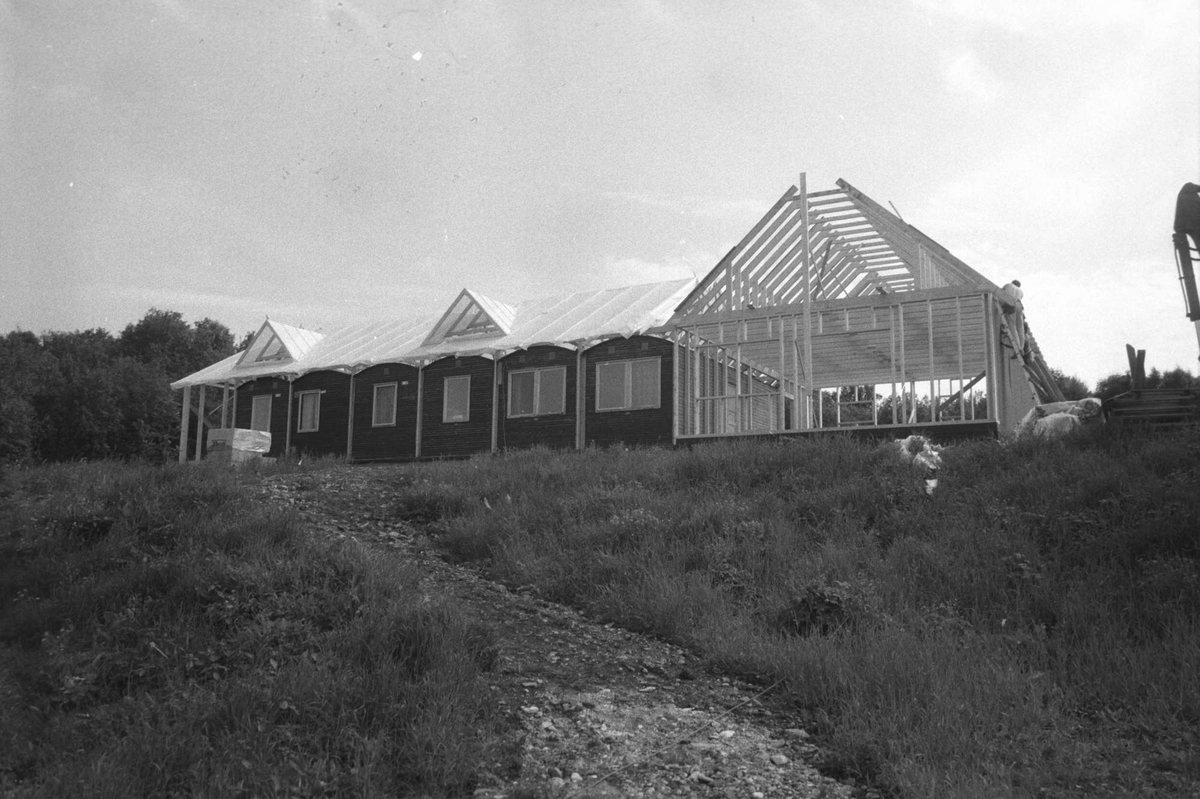 Gjestehus på Bjarkøy under bygging.