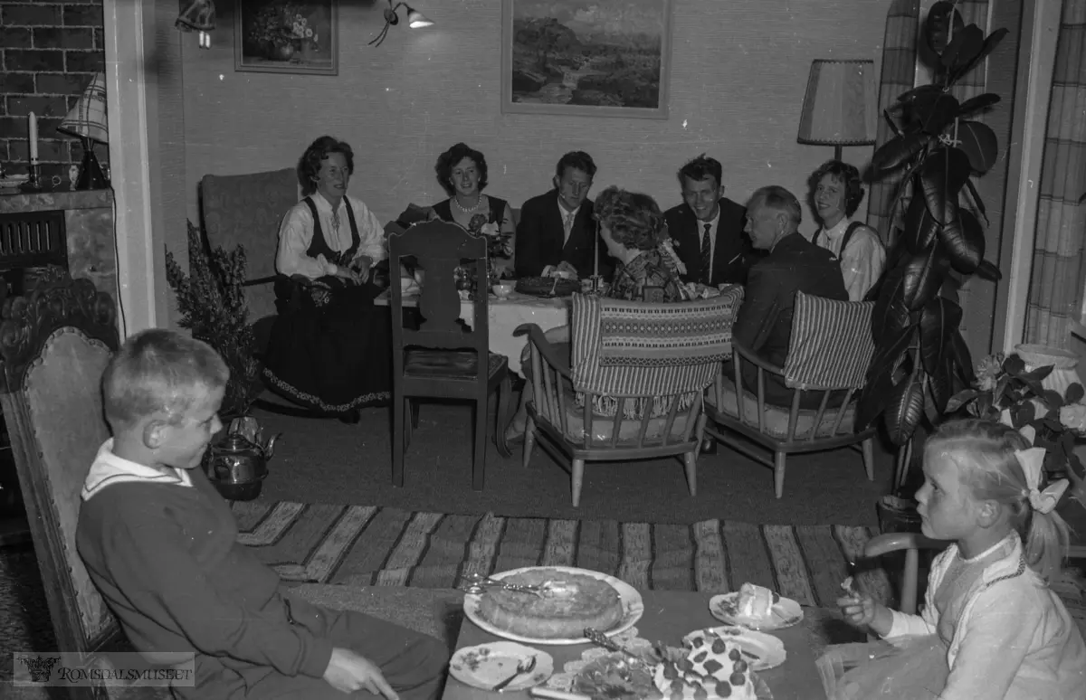 "juli-august 1962"."Barnedåp Pål Ivar".Dåpen til Pål Bjordal f.22.05.1962.