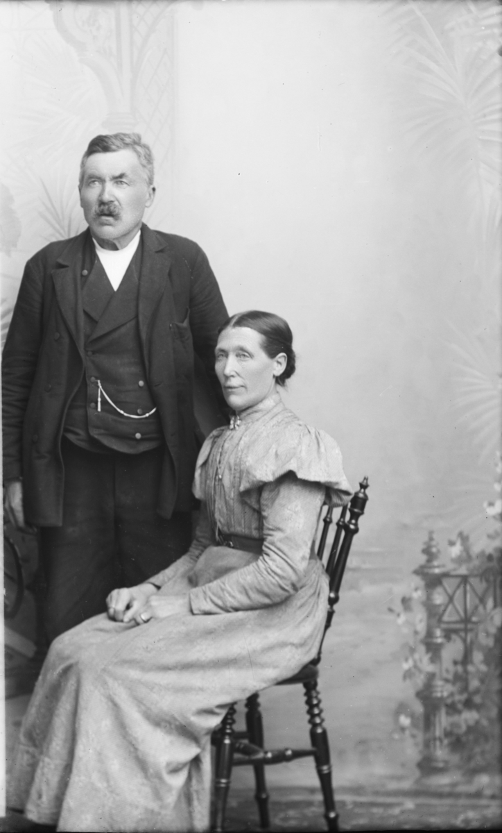 Portrett av F. Strand med kone