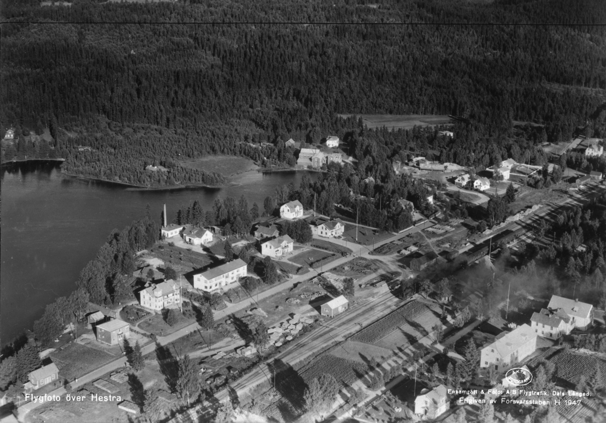 Flygfoto över Hestra i Gislaveds kommun. Nr H 1947