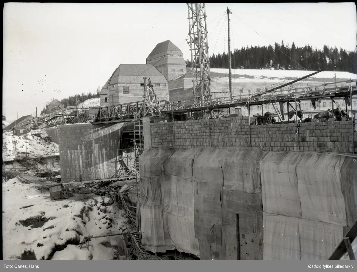 Solberg kraftstasjon i Spydeberg under bygging, ca. 1920.