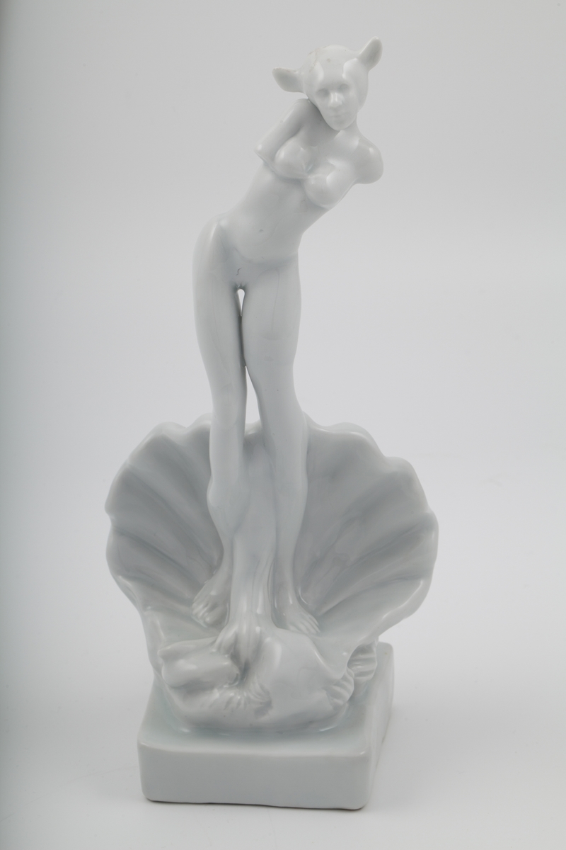 Figuren representerer en deformert Venus med zoomorfisert hode.