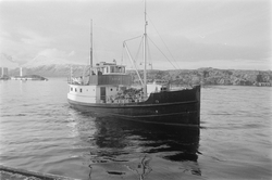 Suløy 2, kommer til kai i Sandnessjøen