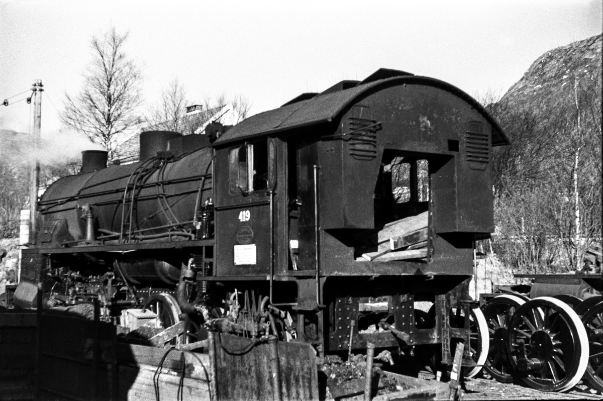 Damplokomotiv type 31b nr. 419 ved Kronstad Verksted. Prøvefyring etter reivsjon.