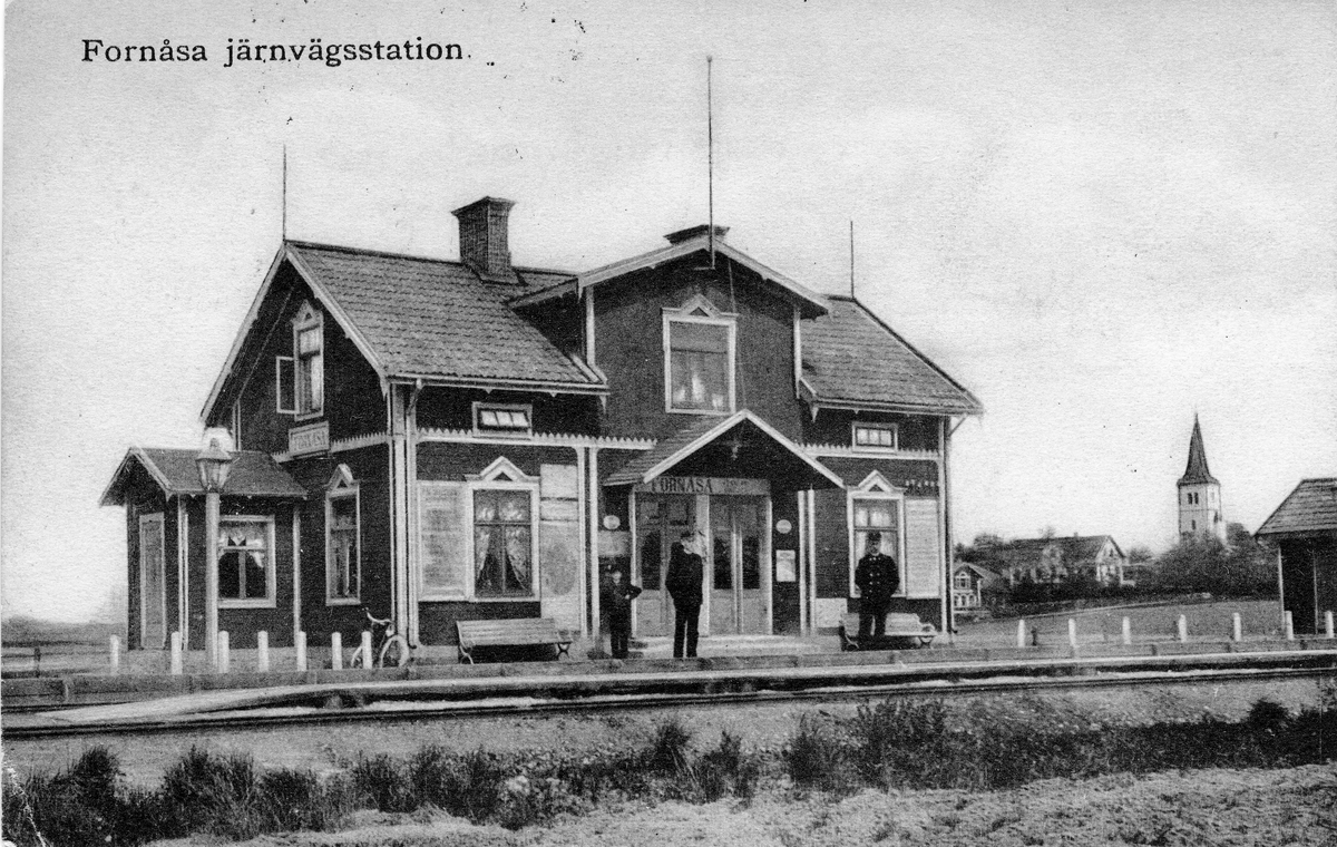 Järnvägsstation i Formåsa.
Stationen anlades 1897.
Vid järnvägsspåret mellan Linköping-Bränninge-Klockrike-Fornåsa-Fågelsta