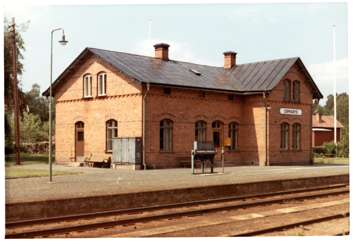 Ormaryd station.